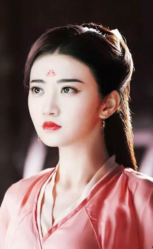 明星网红壁纸可爱图片女,可爱女生必备的甜美瞬间”