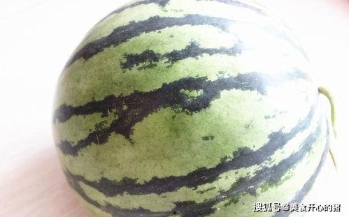 瓜二姐吃黑蒜,黑蒜的独特风味之旅