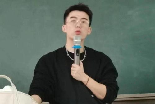 卖酒的男明星网红,揭秘卖酒男明星网红的魅力之旅