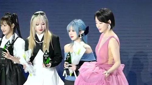 明星网红同框的差距,颜值差距惊人揭秘