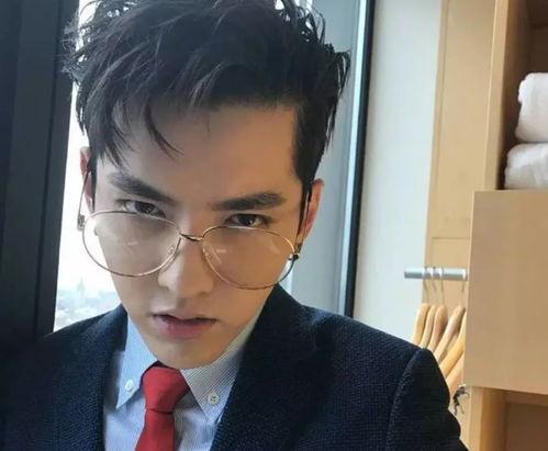 取关明星网红富豪小说,与明星网红富豪的疏离之旅