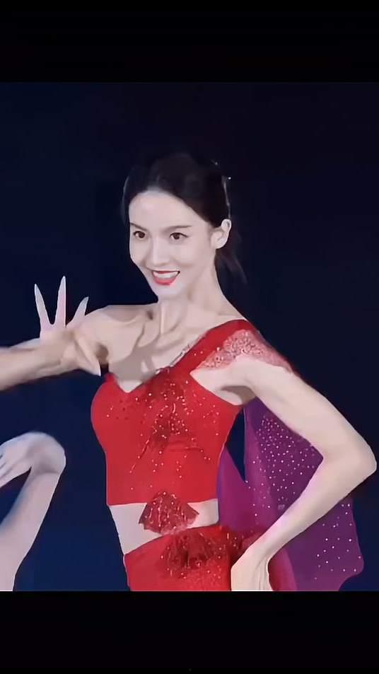 明星网红舞蹈老师叫什么,揭秘明星网红舞蹈老师风采