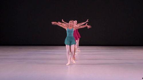 今日吃瓜女大学生校园舞蹈,女大学生活力四溢的吃瓜时刻