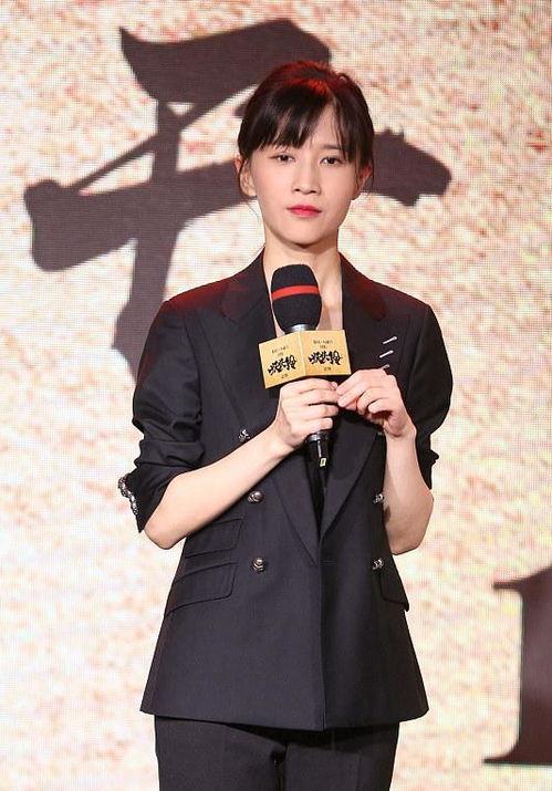 小明星网红服装图片高清,小明星时尚穿搭高清解析