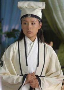 女扮男明星网红小说