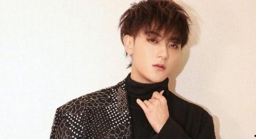 暴雨后捐款的明星网红,共筑家园温暖力量