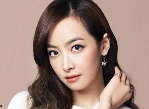 明星网红八字特征,明星网红的独特魅力解析”